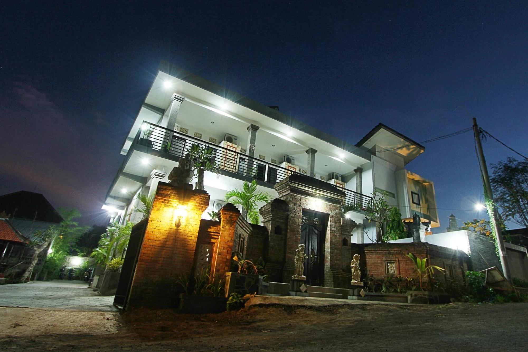 Reddoorz Near Stadion Kompyang Sujana Bali Denpasa Buitenkant foto