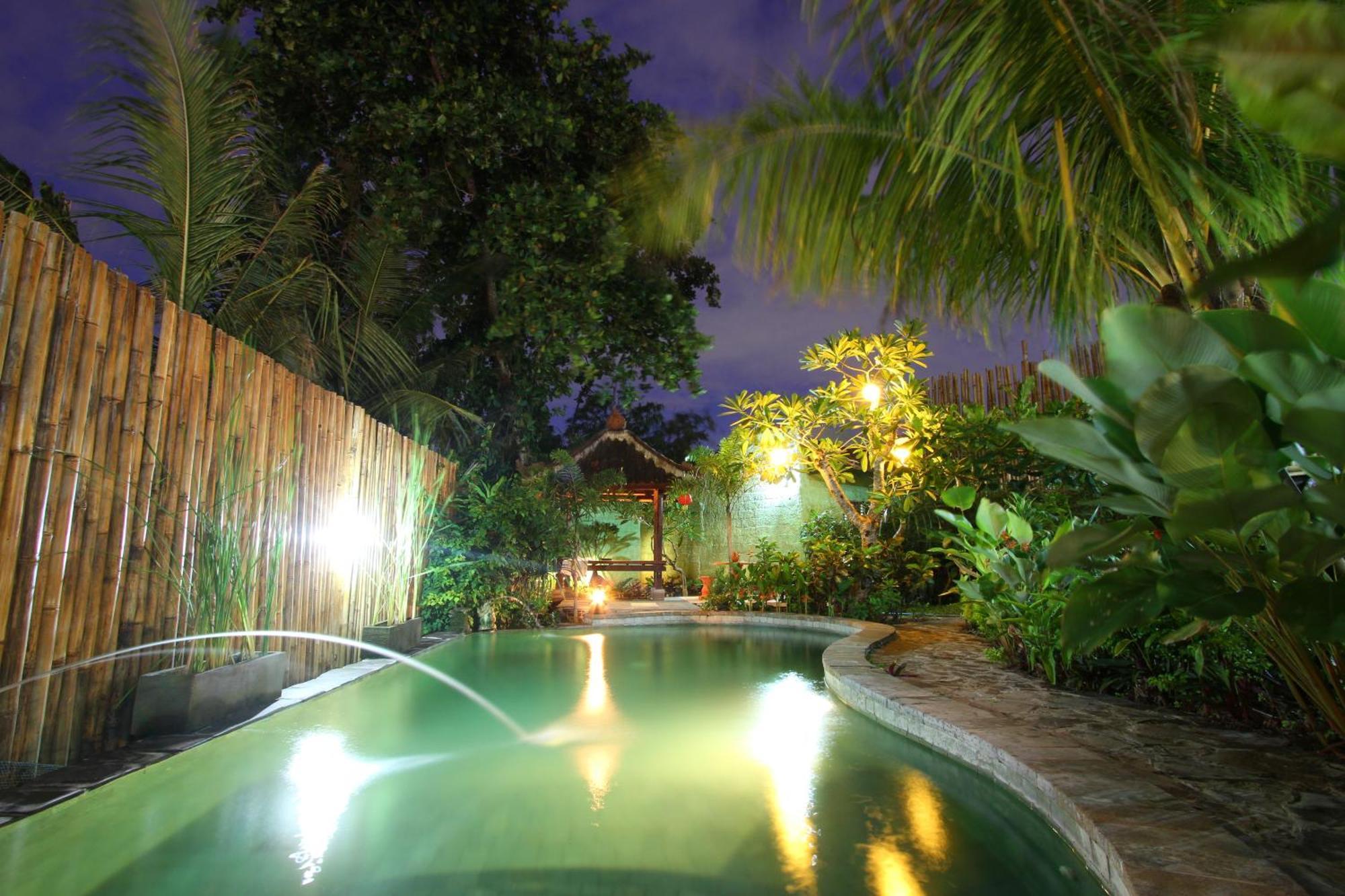 Reddoorz Near Stadion Kompyang Sujana Bali Denpasa Buitenkant foto
