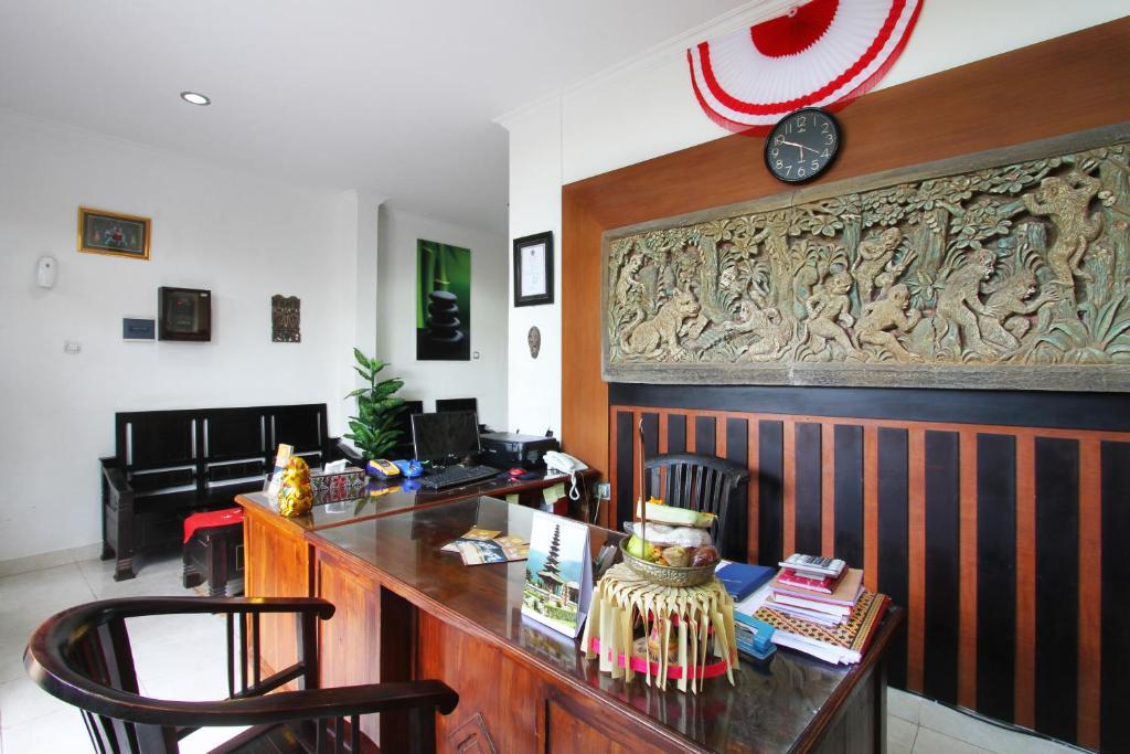 Reddoorz Near Stadion Kompyang Sujana Bali Denpasa Buitenkant foto